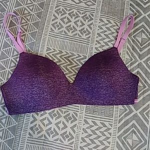 38B Vs tee-shirt bra